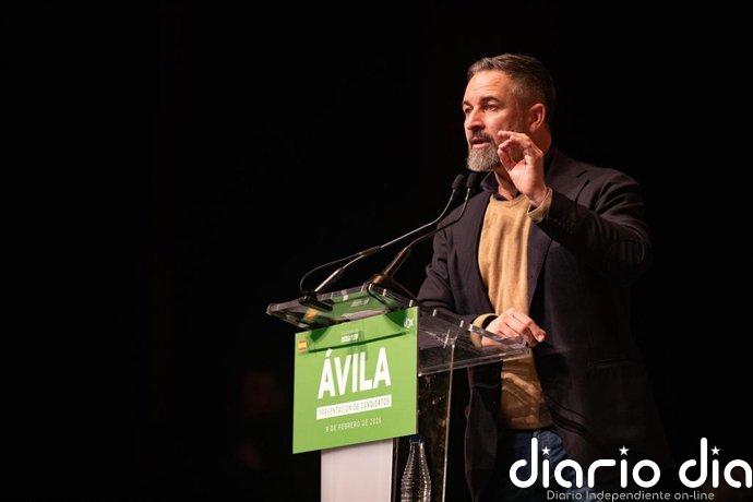 Abascal pide la dimisión de Sánchez y Puente y que el accidente de Toledo "se investigue hasta el final"