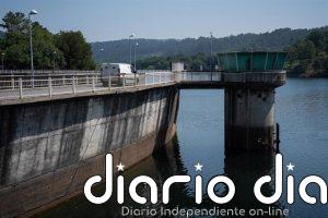 Abel Caballero pide a las grandes empresas de Vigo que restrinjan "al máximo" su consumo de agua