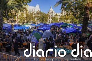 Acampada València crece hasta las 600 tiendas en una semana y recupera la "normalidad" tras el 9 d'Octubre