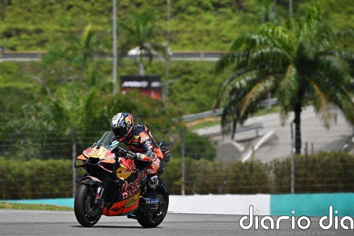Acosta se lleva la esprint de Sepang y Marc Márquez se escapa en el Mundial