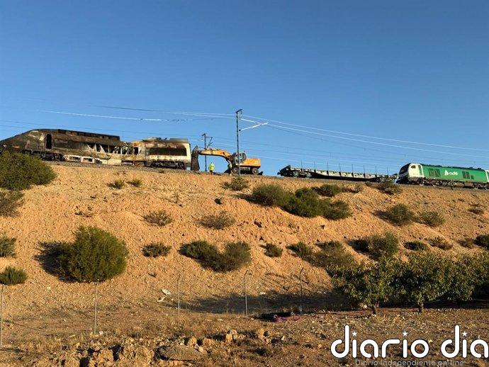 Adif restablece el servicio habitual en la línea Madrid-Barcelona tras el incendio del tren del 12 de octubre