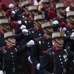 Adrián Barbón asiste este lunes, en Madrid, al desfile militar del Día de la Hispanidad