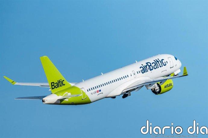 airBaltic dispara sus pérdidas semestrales hasta 128 millones tras impacto de 29 millones por el combustible
