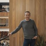 Airbnb destinará 446,5 millones en cinco años a su ONG para financiar alojamientos de emergencia