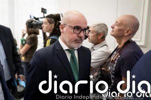 Almeida anuncia una denuncia penal contra "el comisario político" Martín por "inacción" ante la acampada