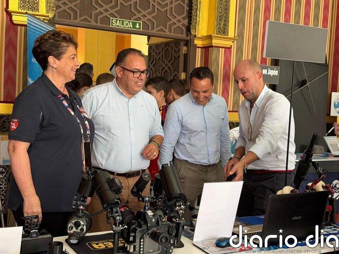 Almuñécar (Granada) acoge hasta el domingo el I Salón del Mar del 9 con más de 30 expositores y actividades