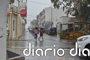 Amplían la situación de alerta por fuertes lluvias este domingo a La Palma, que se adelanta a la madrugada