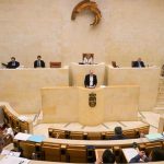 Arasti dice que la "evolución al alza" del absentismo laboral general en Cantabria está empezando a revertir