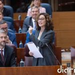 Ayuso carga contra un Gobierno que no pone "pisos a mujeres como Maricarmen" sino "a amantes como Jéssica"