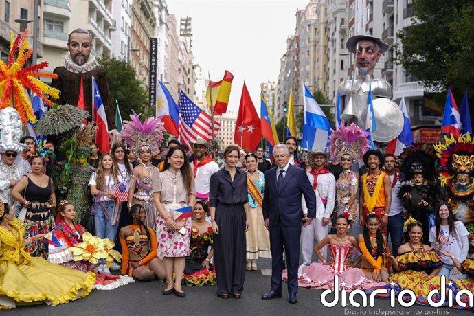 Ayuso celebra la cabalgata de la Hispanidad: "Los hispanos en España y en Madrid están en su casa"