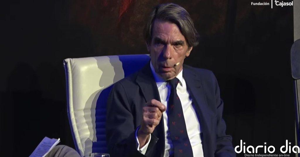 Aznar asegura que otro Gobierno de coalición progresista supondría el fin de la monarquía parlamentaria y el sistema constitucional