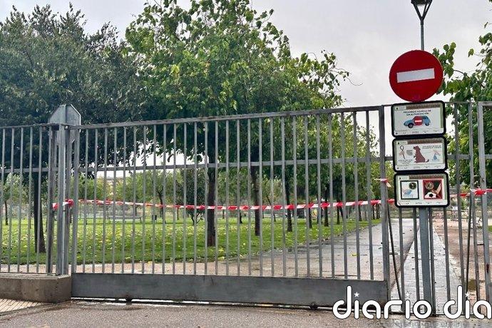 Badajoz cierra este domingo instalaciones deportivas, parques y jardines ante la alerta naranja por lluvias y tormentas