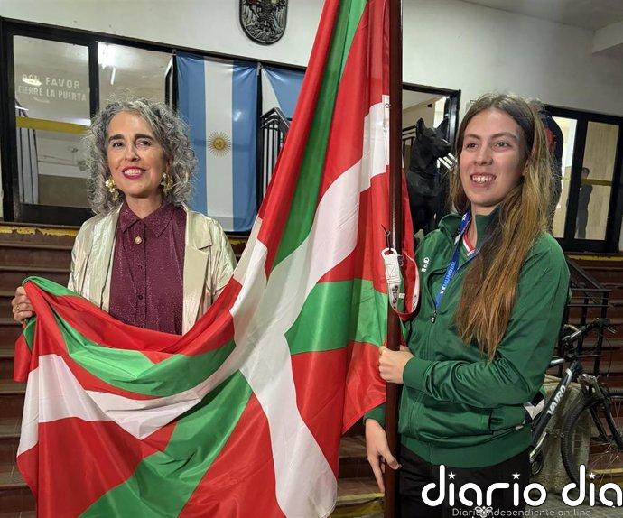 Bengoetxea arropa a la Selección vasca en la inauguración del Mundial de Pelota en Argentina: "Es un día histórico"
