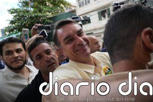 Bolsonaro proclama "fin de la era del PT" y Lula apela a combatir su "pasado tenebroso" en la segunda vuelta en Brasil