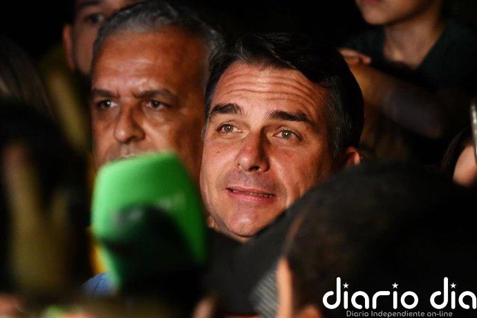 Bolsonaro rectifica y se hace llamar ahora "líder" de Brasil en lugar de "presidente electo"