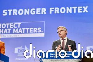 Bruselas pide que Frontex ayude a expulsiones dentro y fuera de la UE