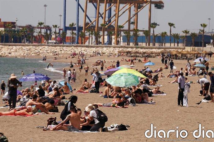 Calendario laboral 2027 en España: festivos y puentes en cada comunidad autónoma, a la espera del BOE