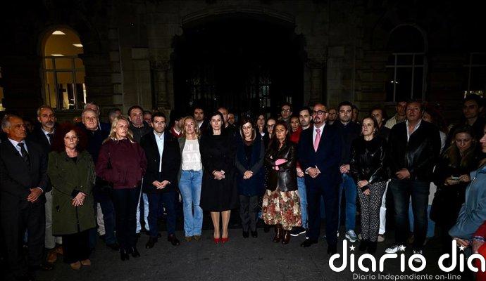 Cantabria guarda un minuto de silencio y se suma al dolor por las víctimas del choque de trenes en Toledo