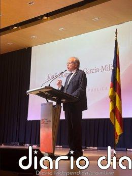 Carme Junyent y Oriol Domènec, Medalles d'Honor Creu de Santa Eulàlia del Consell de la República