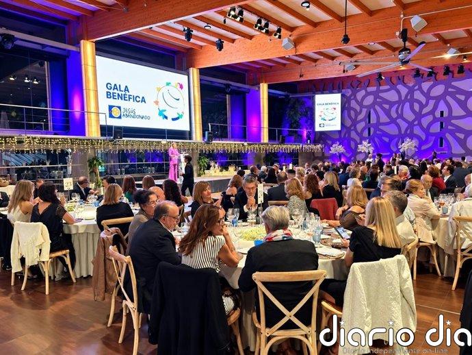 Cerca de 300 personas respaldan la labor de Jesús Abandonado en su primera gala solidaria