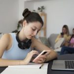 ChatGPT para adolescentes falla en seguridad y presenta "riesgos inaceptables", según Common Sense Media