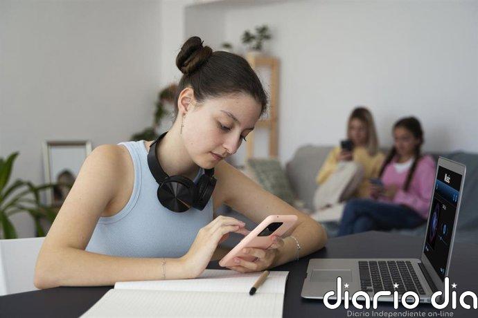 ChatGPT para adolescentes falla en seguridad y presenta "riesgos inaceptables", según Common Sense Media