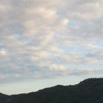 Cielo nuboso, posibles chubascos y temperaturas sin cambios este martes en la Comunitat