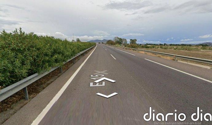 Cinco heridos tras una colisión entre tres coches en la A-7 a la altura de Viator (Almería)