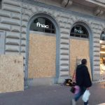 Comercios blindan escaparates y se refuerza la seguridad ante los llamamientos de 'Blocus' a sabotajes en Halloween