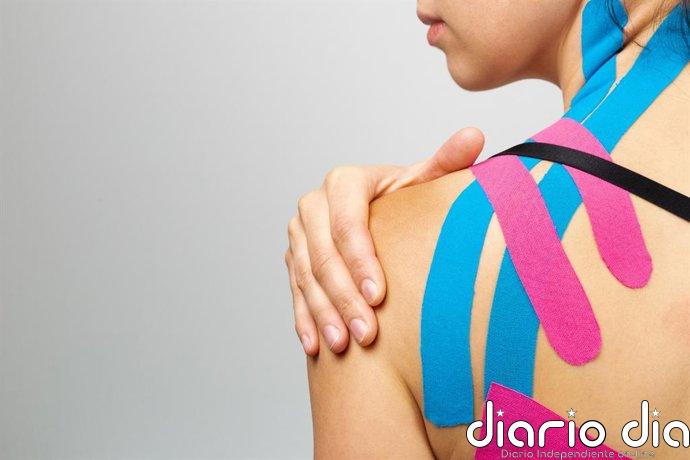 Daniel Sanjuán, fisioterapeuta:"El kinesiotape está mucho menos respaldado por la evidencia científica de lo que parece"