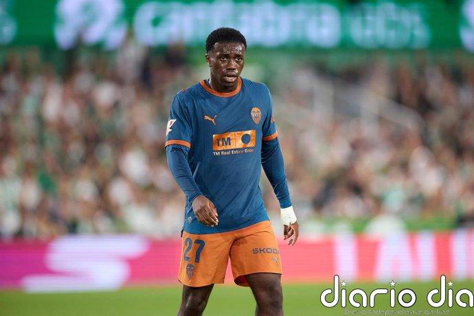 David Otorbi, baja en el Valencia por una lesión muscular en el muslo derecho
