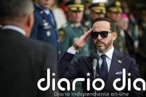 De la Espriella investigará el uso de aviones oficiales tras las acusaciones de narcotráfico contra Petro y Alcocer