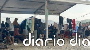 Desalojados unos 500 migrantes de la explanada del Guano en Ceuta tras un despliegue policial de más de 350 agentes
