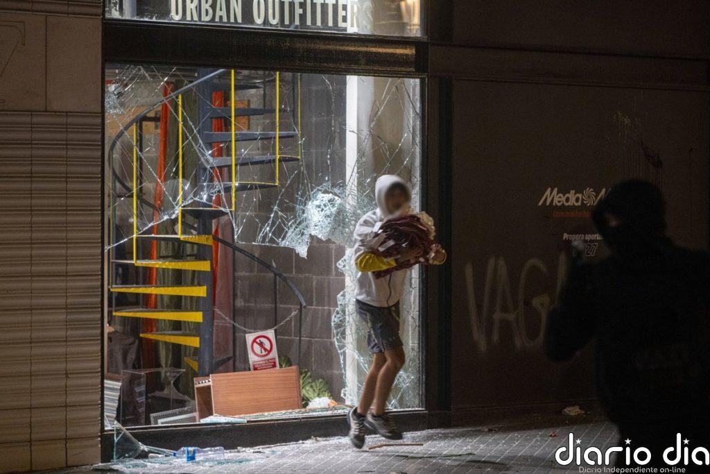 Detenido un menor vinculado a los canales de 'Blocus' relacionados con los saqueos en Barcelona