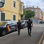 Detenidos en Ciutadella por robar un bolso, hacer pagos con tarjeta y sustraer dinero en un hotel