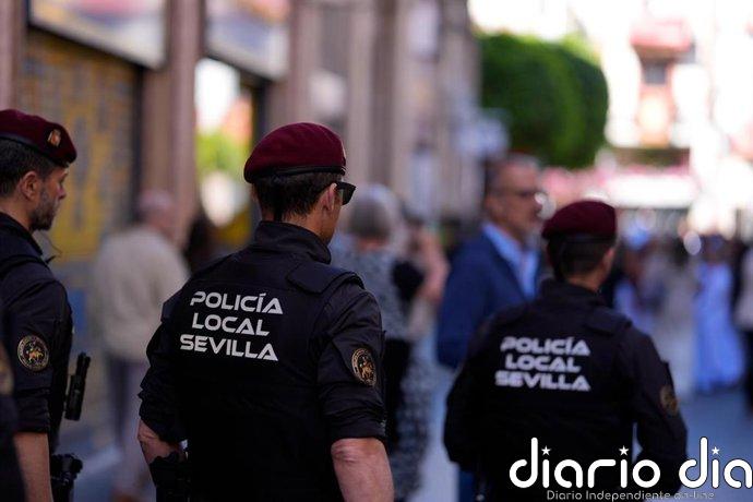 Detienen a tres hombres como presuntos autores de un robo con fuerza en un restaurante de Sevilla capital