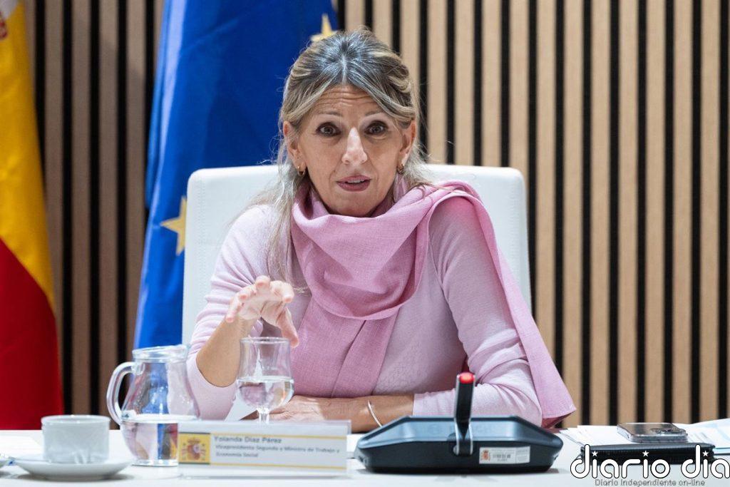 Díaz da de plazo a los expertos hasta primeros de noviembre para que planteen cuánto debe subir el SMI