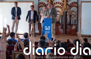 Diputación y el Recreativo presentan una iniciativa para acercar el Decano del fútbol a escuelas de Huelva