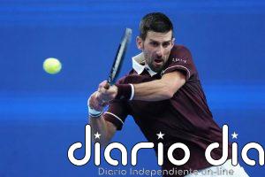 Djokovic reacciona a tiempo para debutar con victoria en Basilea