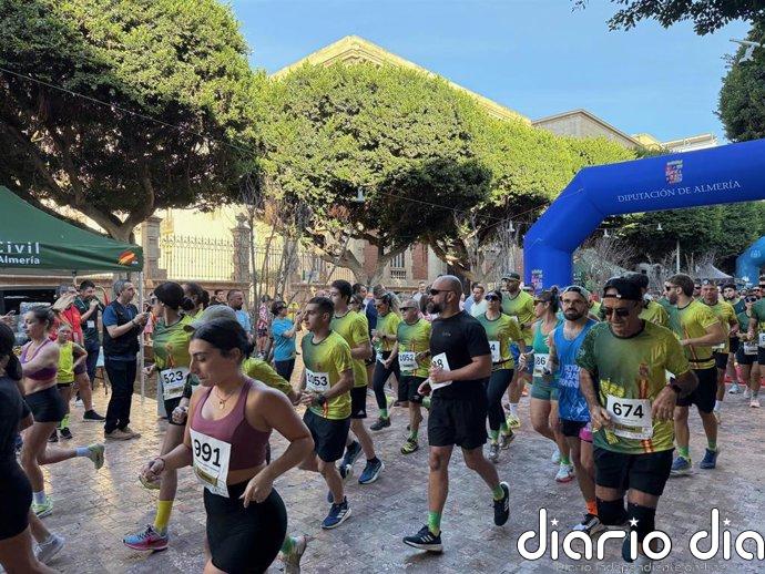 Domingo Heredia y Paula Ramírez ganan en la tercera Carrera Solidaria de la Guardia Civil en Almería