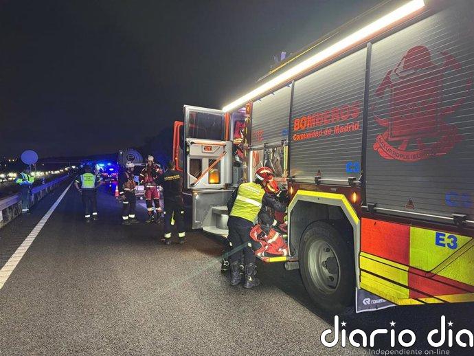 Dos hombres graves y 4 mujeres potencialmente graves tras chocar una furgoneta y un camión en Arganda del Rey