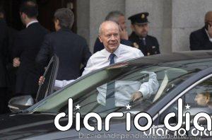 Dos magistrados del TC ven "fracaso" y "graves consecuencias" por no analizar la suspensión de voto a la 'ley de nietos'