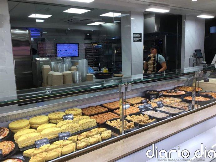 El 68% de los españoles compra comida preparada en el súper y reitera que sigue yendo a comer a restaurantes