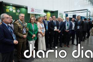 El alcalde asegura que con Indudef "se evidencia el papel que tiene ya Córdoba en la industria de defensa"