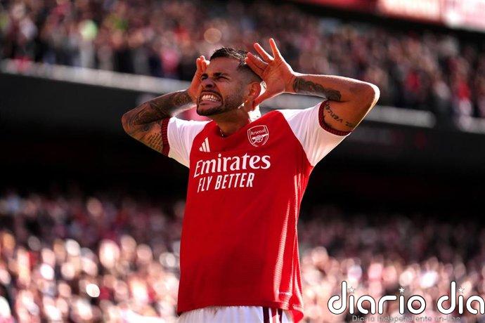 El Arsenal presiona al City y el Chelsea golea con Henderson