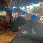 El Ayuntamiento de Almería presenta una segunda denuncia para desalojar la acampada por la vivienda de la Plaza Circular