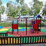 El Ayuntamiento de Palma completa la renovación del área de juegos infantiles de la plaza Josep Maria Llompart
