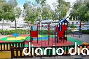 El Ayuntamiento de Palma completa la renovación del área de juegos infantiles de la plaza Josep Maria Llompart