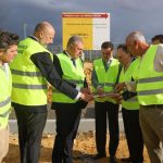 El Ayuntamiento de Sevilla renovará el asfalto de nueve calles en el Cerro del Águila, Rochelambert y Padre Pío-Palmete
