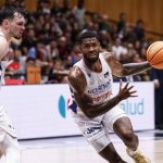 El Baskonia se estrena con nuevos ídolos